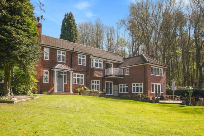 EweMove Estate Agent Scunthorpe Front