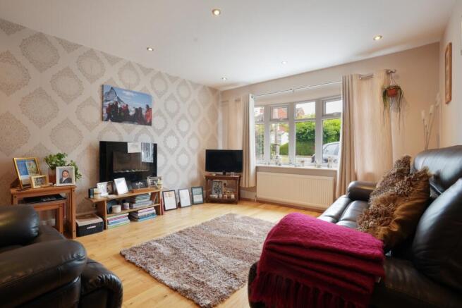 EweMove Estate Agents Scunthorpe - Living Room
