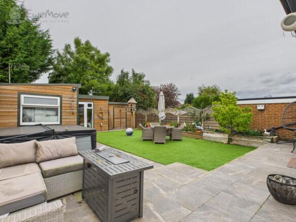 CAM05065G0-PR0013-STILL015