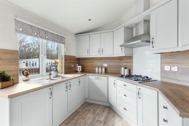 18531eb8fd29deb57b2a82a659f88b6c2ed30ef392404a4224