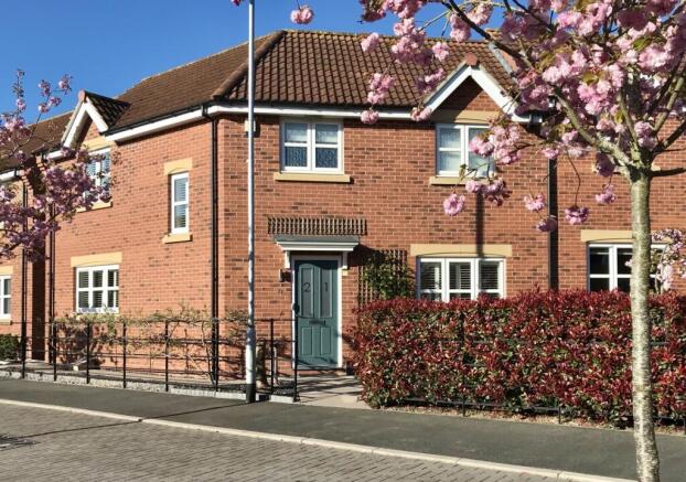 Estate Agents EweMove Scunthorpe - Front Aspect