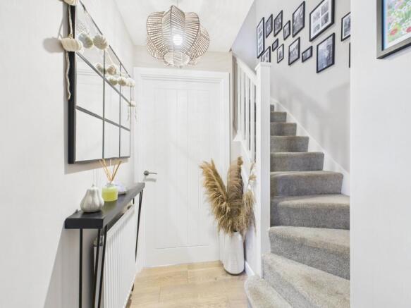 CAM03293G0-PR0247-STILL007