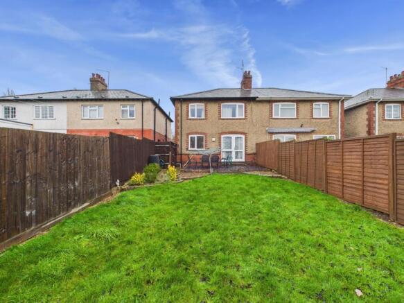 2. CAM04922G0-PR0091-STILL025