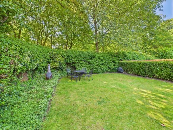 3. CAM04922G0-PR0025-STILL019