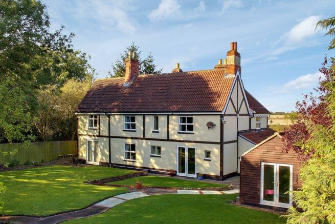 4 Bedroom Cottage For Sale In Dairy Farm Cottage Old Road Great