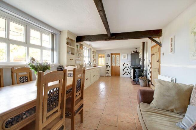 4 Bedroom Cottage For Sale In Dairy Farm Cottage Old Road Great