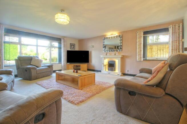 Lounge.