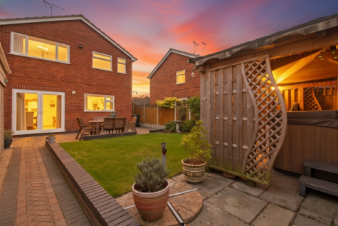 Hawthornden Gardens, Uttoxeter, ST14 7PB