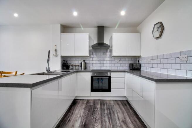 Kitchen  - Hyde Road Kenilworth - Matt Clinton Ewe