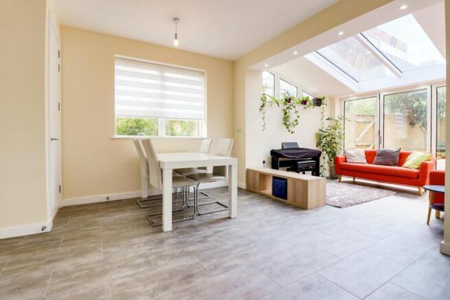 Kitchen / dining / living room