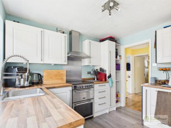 EweMove Mildenhall 11a Sandgalls Road Kitchen 1