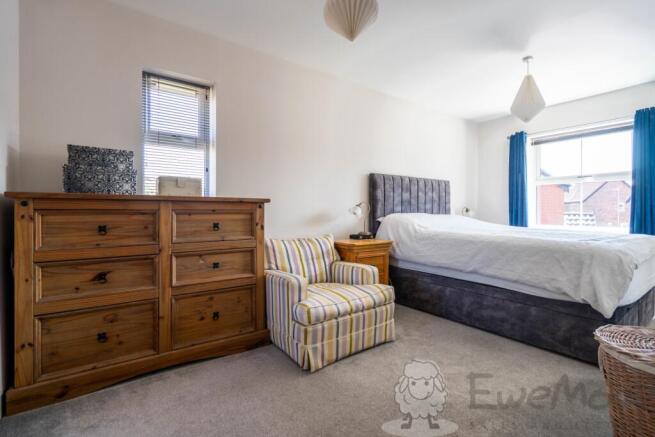 Principle Bedroom with Built-In Wardrobe