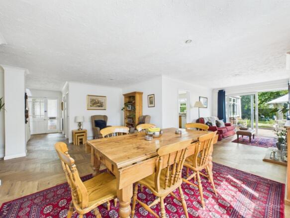 Dining Room- Mark Stephens EweMove Newmarket and S