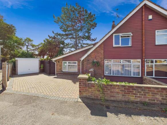 Front of House- Mark Stephens EweMove Newmarket an