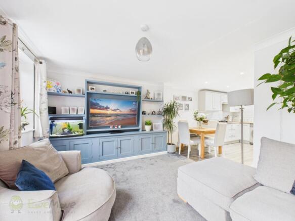 CAM03589G0-PR0085-STILL004