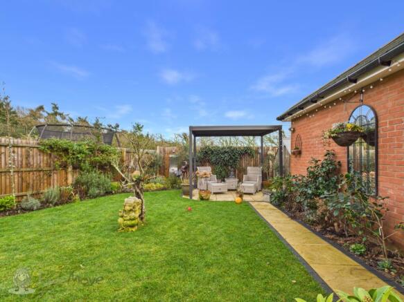 CAM03589G0-PR0086-STILL020