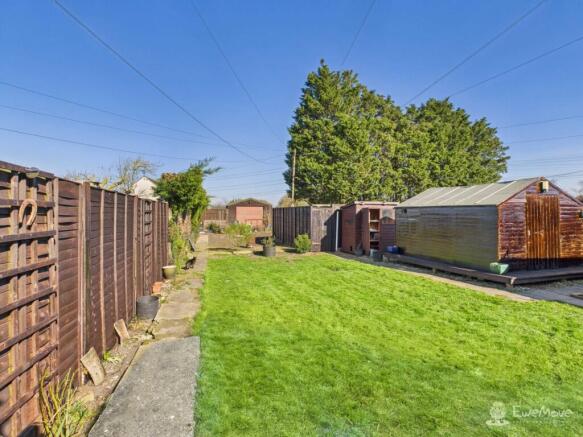 Garden- Mark Stephens EweMove Newmarket and Soham 