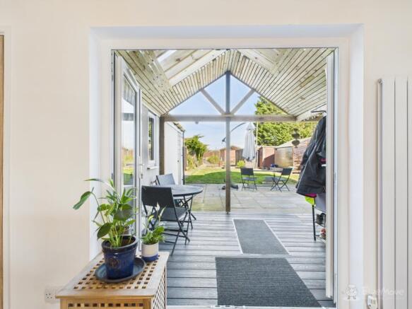 Garden- Mark Stephens EweMove Newmarket and Soham 