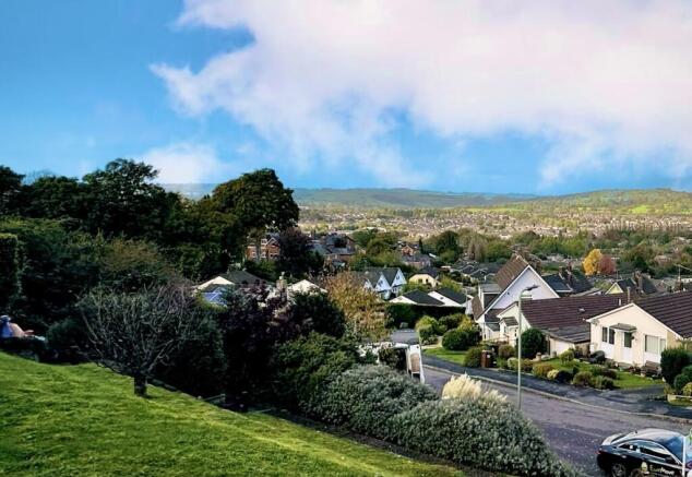 EweMove Tiverton - Anstey Crescent - Views