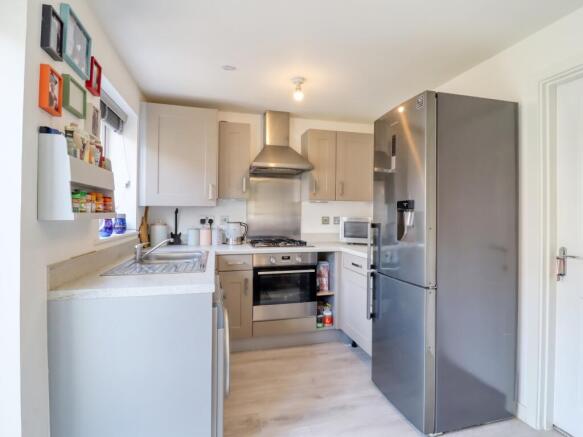 Kitchen EweMove Swindon South Alissa Davis