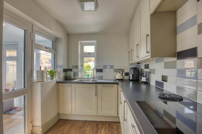 Ewemove Taunton - Midford Road (1)