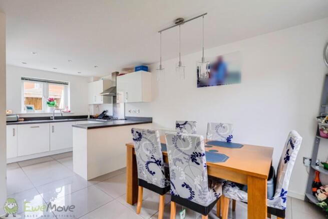 Kitchen Diner 