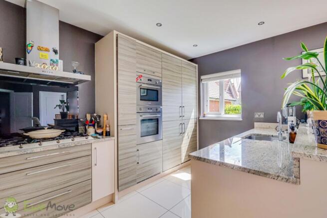 Kitchen 1
