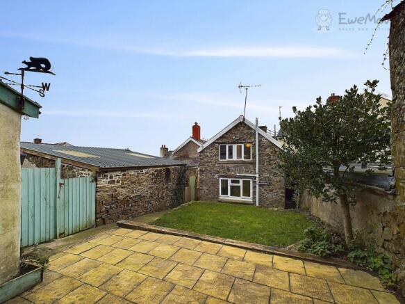 EweMove South Molton - East Street - Rear