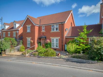 79 Graham Way, Cotford St. Luke, Taunton