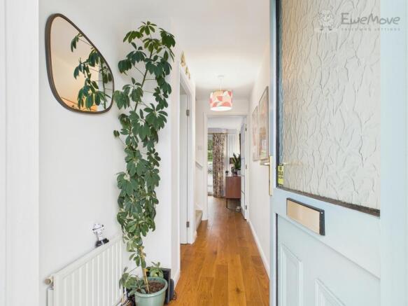 EWEMOVE TIVERTON - HALL