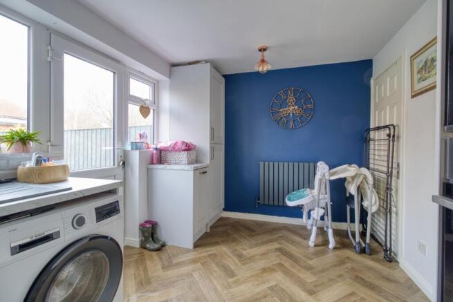 Kitchen - EweMove Swindon South