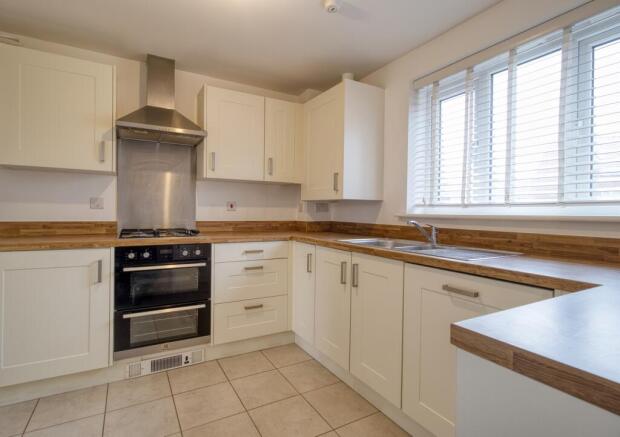 Kitchen - EweMove Swindon South