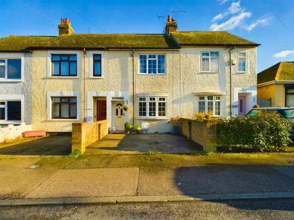 3 bedroom terraced house for sale in Eastcourt Lane, Gillingham