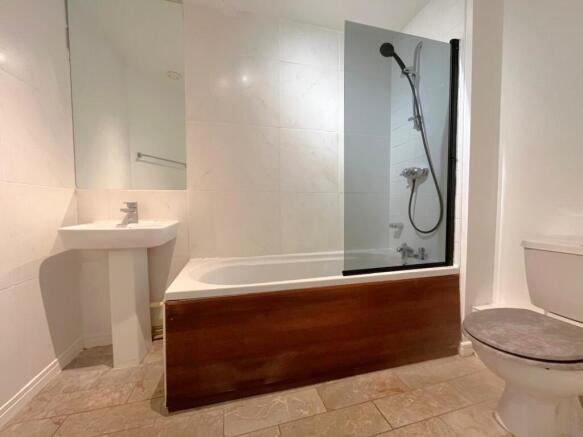 04Bathroom