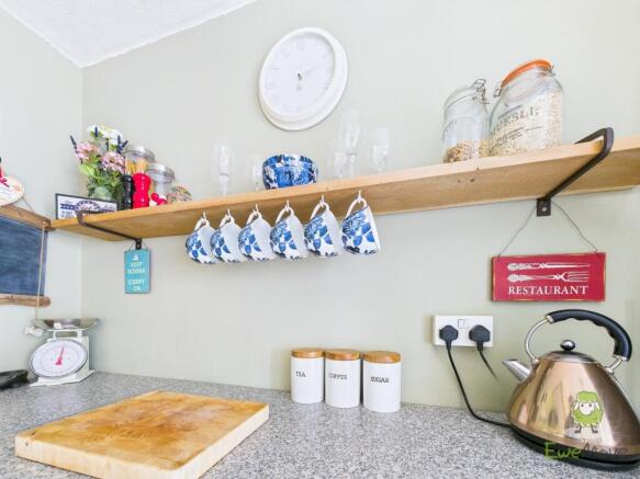 CAM01543G0-PR0135-STILL041