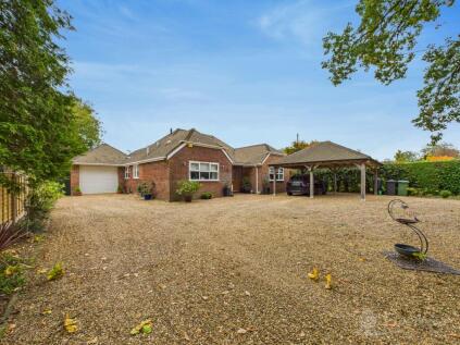 Winchester Road, Four Marks, Alton, Hampshire, GU34