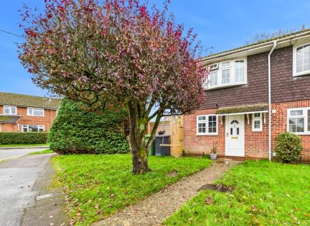 Five Acres Close, Lindford, Bordon, Hampshire, GU35