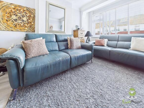 CAM01543G0-PR0164-STILL021