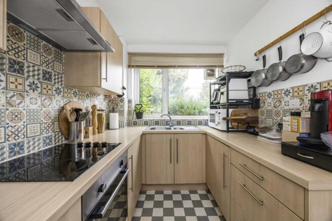 119 St James Road -004