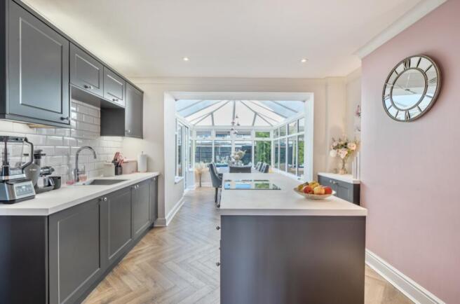 1350102-8-68bafa314683b