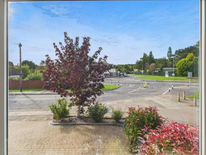 Tavistock Avenue, London, NW7