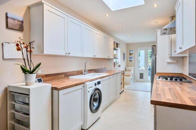 1375390-15-690b2beaaa833