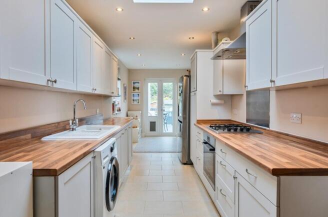 1375390-14-690b2bdc6499e