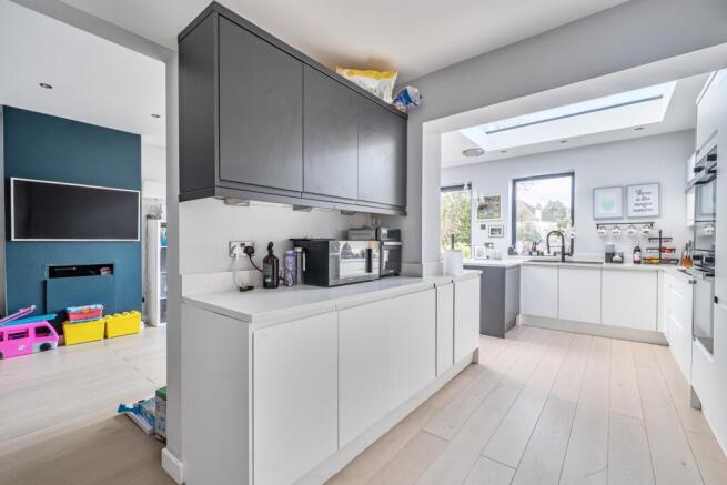 1395726-14-695e8ad54a461