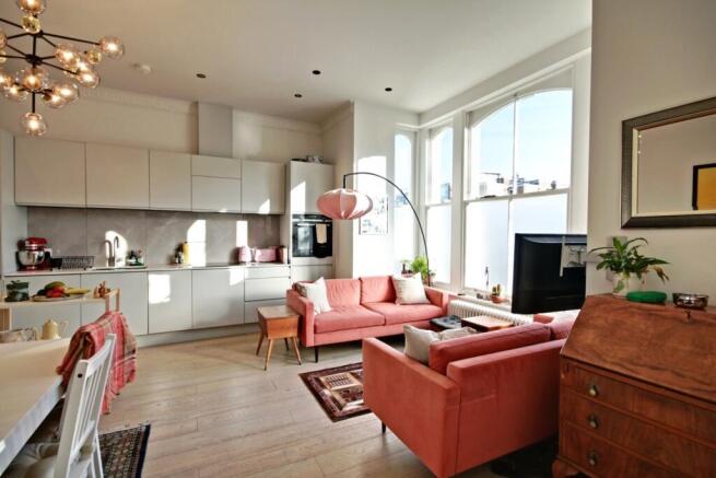 Flat 3 36 Putney Hill - Reception-window