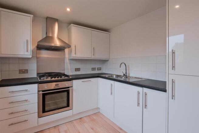 026-Flat 3, 41A, Station Road, Carluke, ML8 5AD.jp