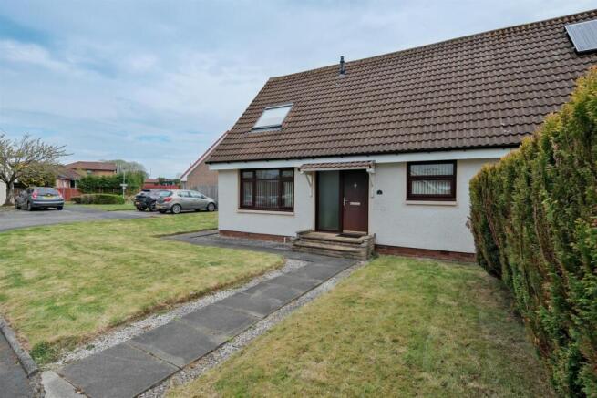 002-4 Gigha Quadrant Wishaw, ML2 0TE.jpg