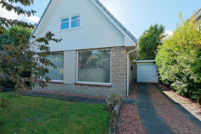 002-70 Alan Avenue, Carluke, ML8 5UA.jpg