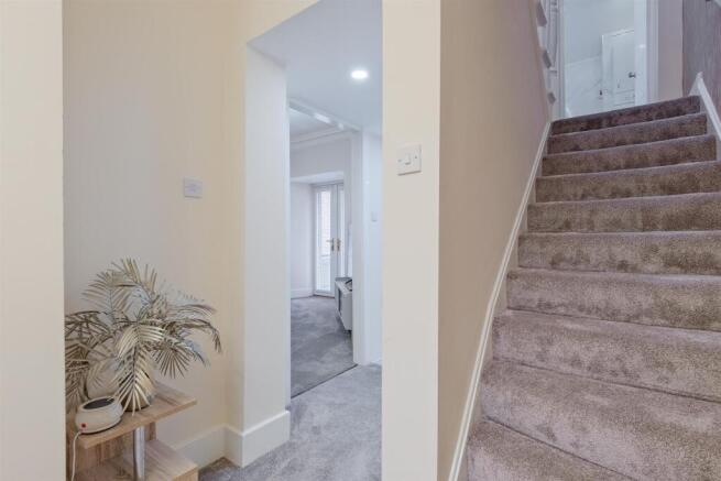 002-23 East Academy Street Wishaw, ML2 8BG.jpg