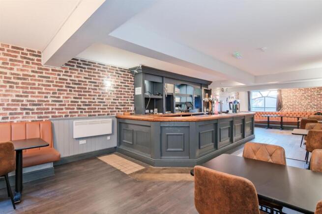 006-The Kirkton Inn, 10 Kirkton Street, Carluke ML